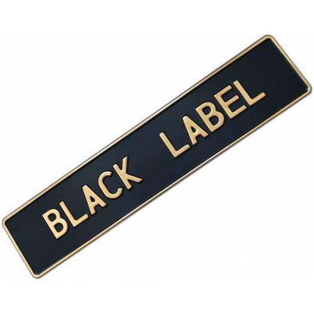 Czarna matowa tablica rejestracyjna, złoty napis BLACK LABEL