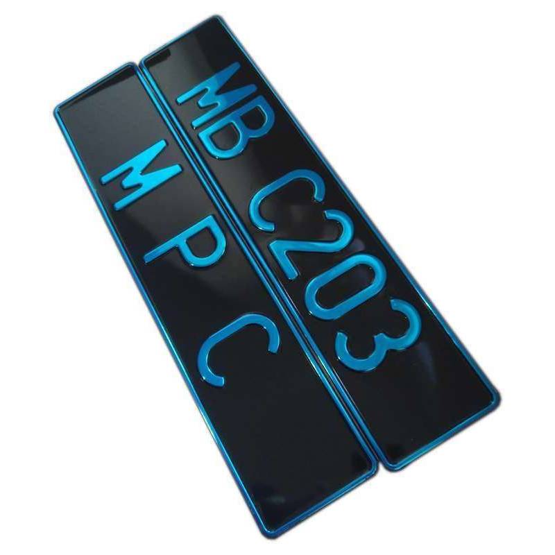 czarna tablica rejestracyjna, niebieski napis