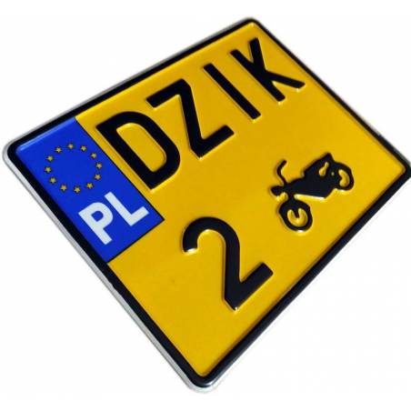 żółta tablica rejestracyjna, czarny napis, PL, gwiazdki, dzik 2, motorek