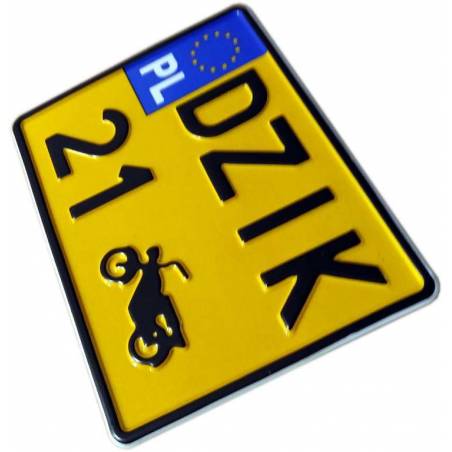 żółta tablica rejestracyjna, czarny napis, PL, gwiazdki, dzik 21, motorek