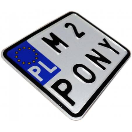 biała tablica rejestracyjna, czarny napis M2 Pony, romet pony, pony m2