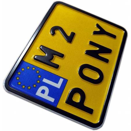 żółta tablica rejestracyjna, czarny napis M2 Pony, romet pony, pony m2, motorynka, ogar